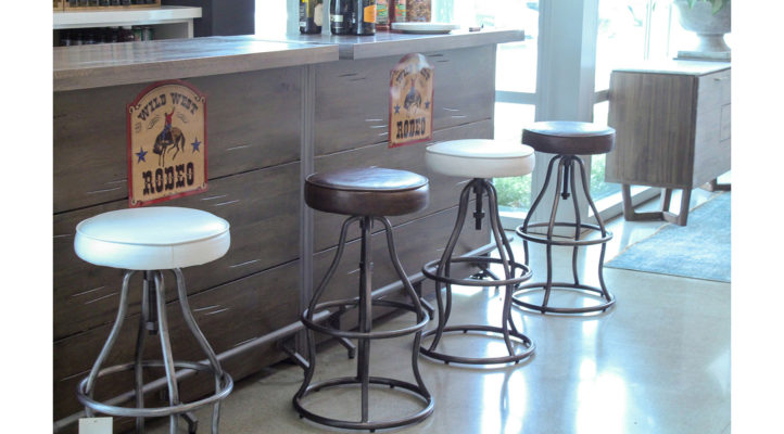 Jazzy Bar Stool – Brown Vintage Leather