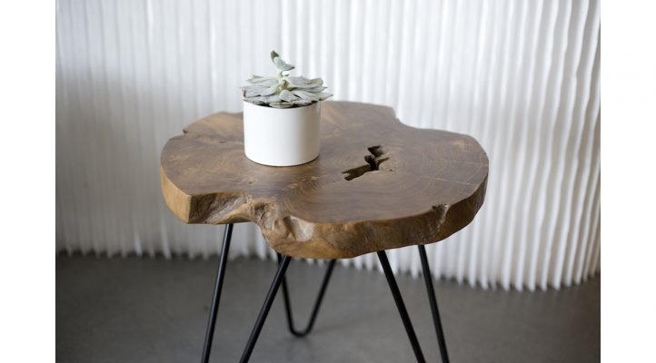 Kayu Hairpin Round Accent Table
