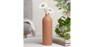 Komi 11h” Ceramic Bottle Vase – Terracotta