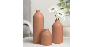 Komi 11h” Ceramic Bottle Vase – Terracotta