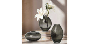 Mini Lustre Assorted 3 Piece Smoke Glass Vase Set (2)