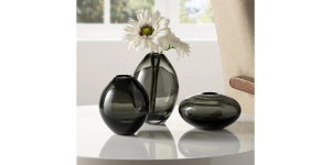 Mini Lustre Assorted 3 Piece Smoke Glass Vase Set (7)