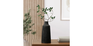 Petra Etched Line 12h Resin Vase - Black (2)