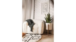 Duffy Swivel Chair  Teddy Cream