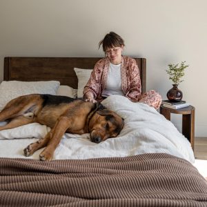 Luna Wood Tool-Free Queen Bed - Coffee_5 (1)