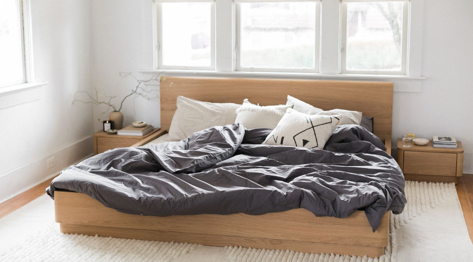 Round Off King Bed Light Oak Brown - Image 6