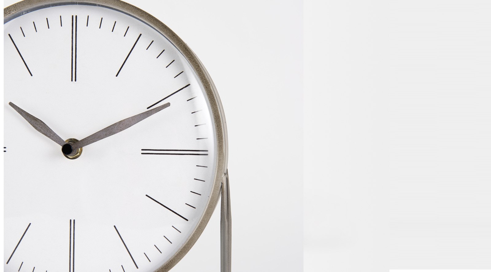 Aurus Table Clock - Image 5