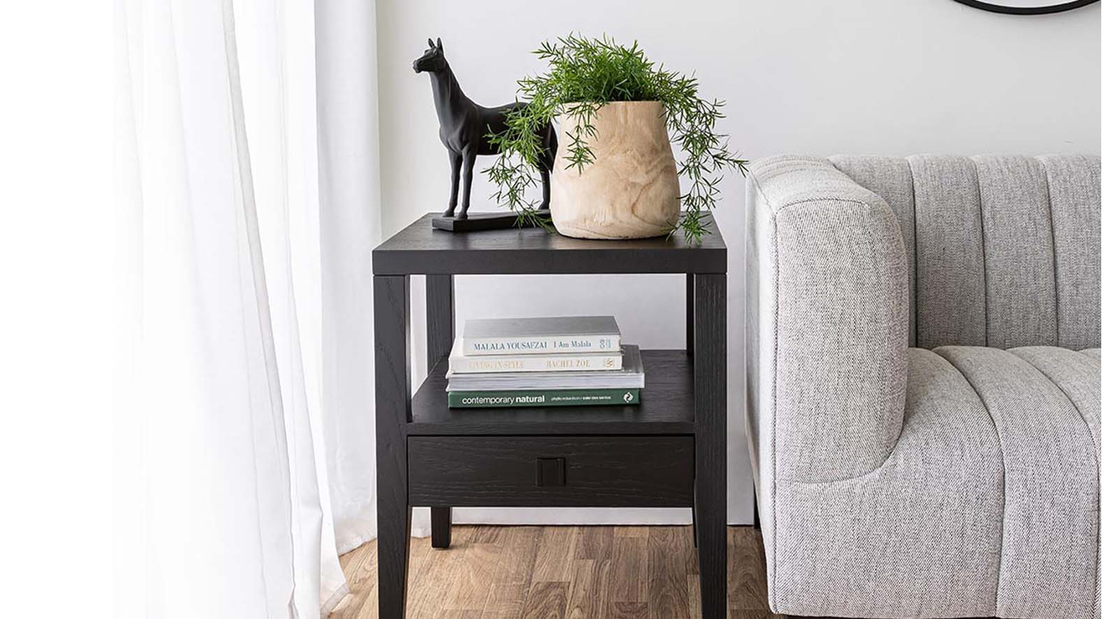 Hara 1 drawer Accent Table - Image 7