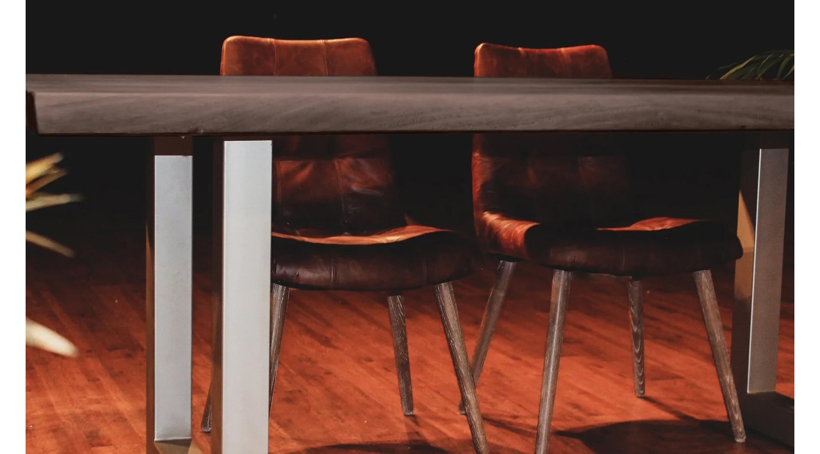 Mahal Dining Table - Image 7