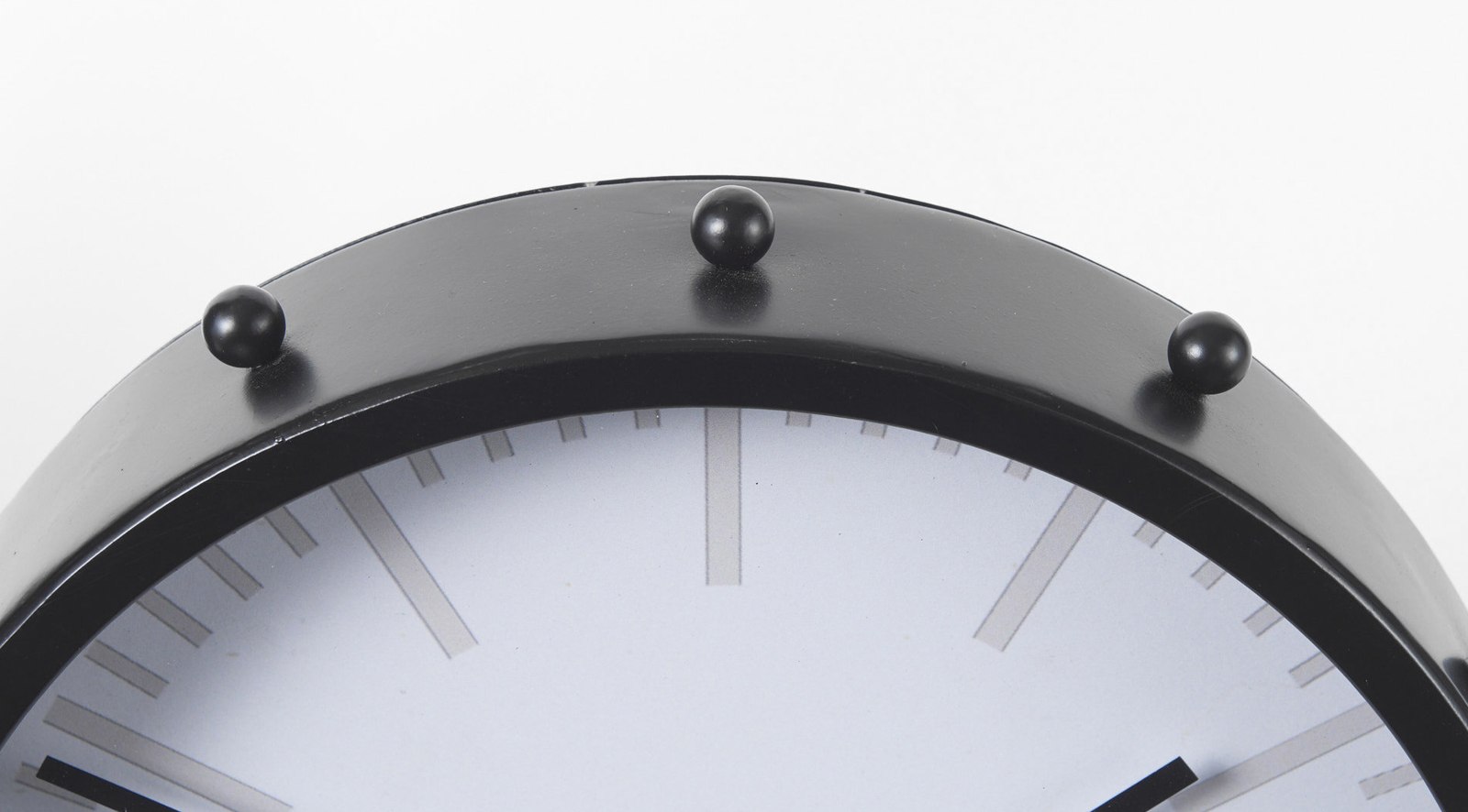 Marian Round Table Clock Black - Image 5