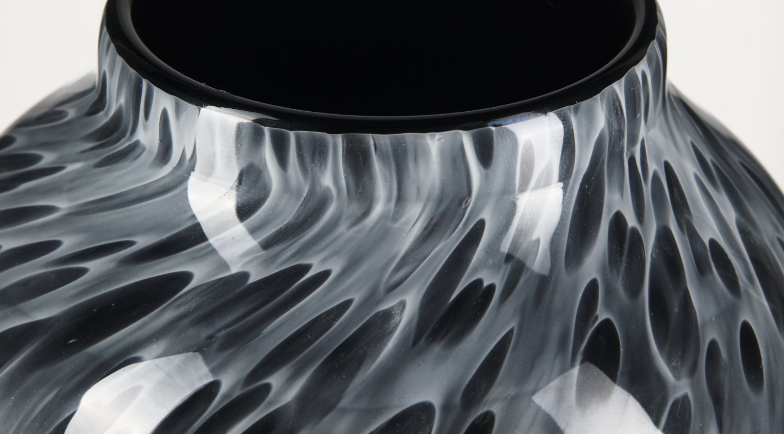 Masai Black Glass Vase-Medium - Image 5
