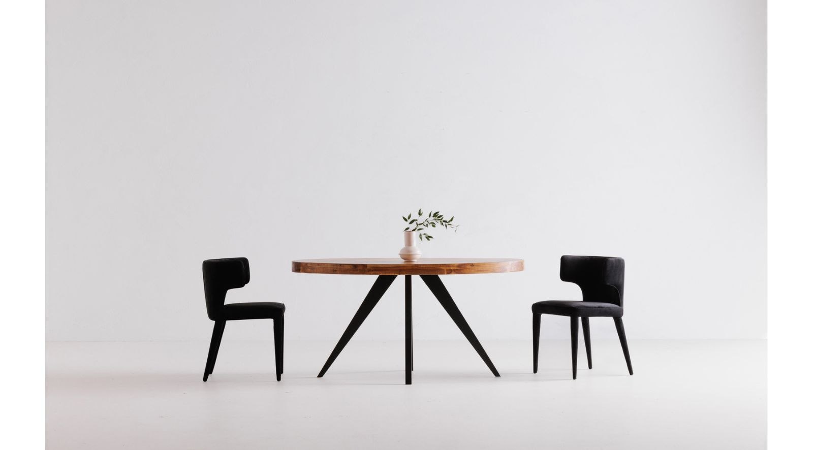 Parq Oval Dining Table- Amber - Image 9