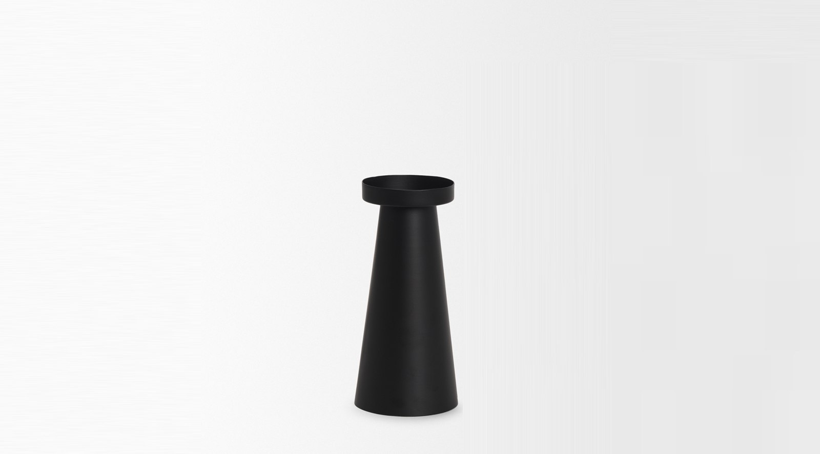 Quadir Candle Holder Medium