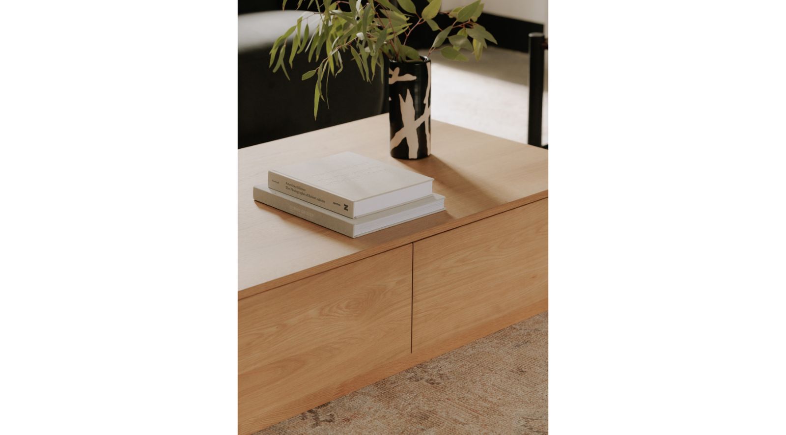 ROUND OFF COFFEE TABLE- OAK - Image 4