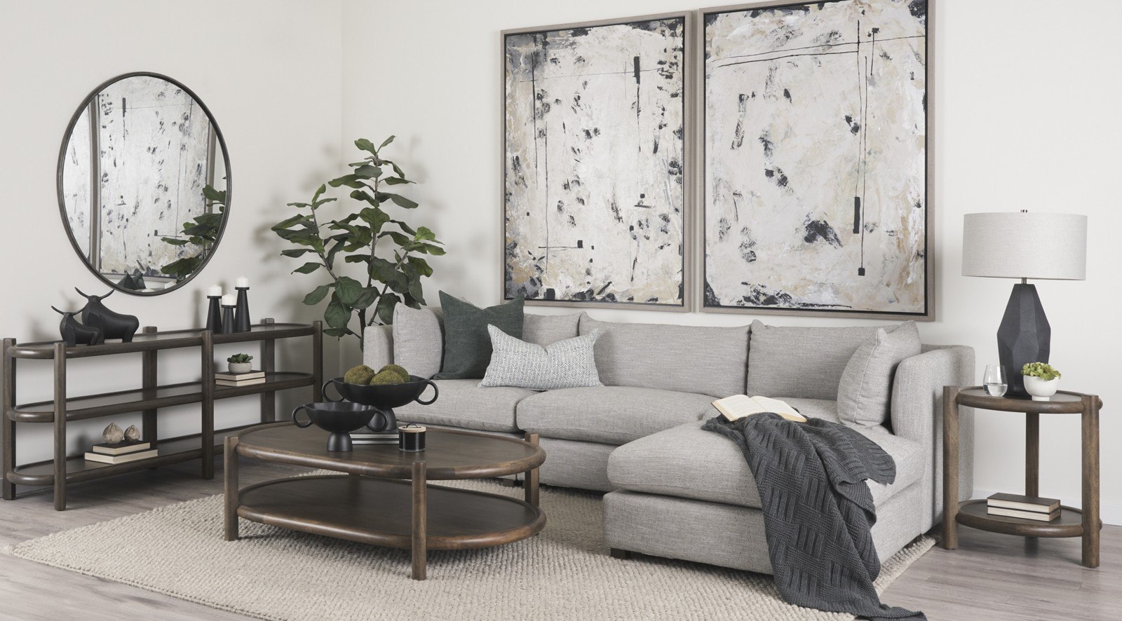 Romi Console Table - Image 6