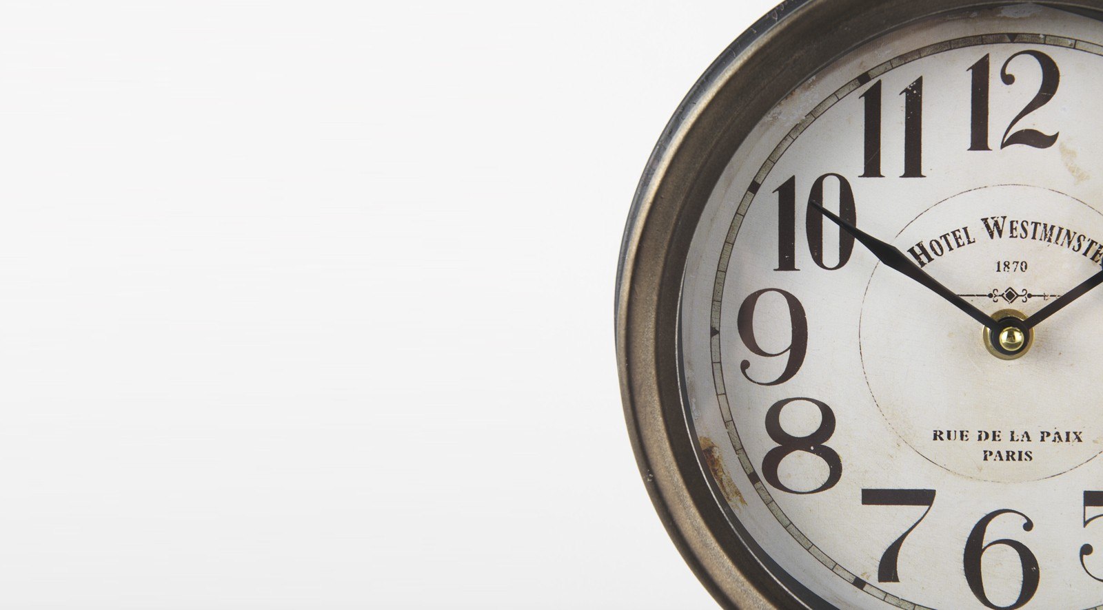 Taxz Table Clock - Image 9