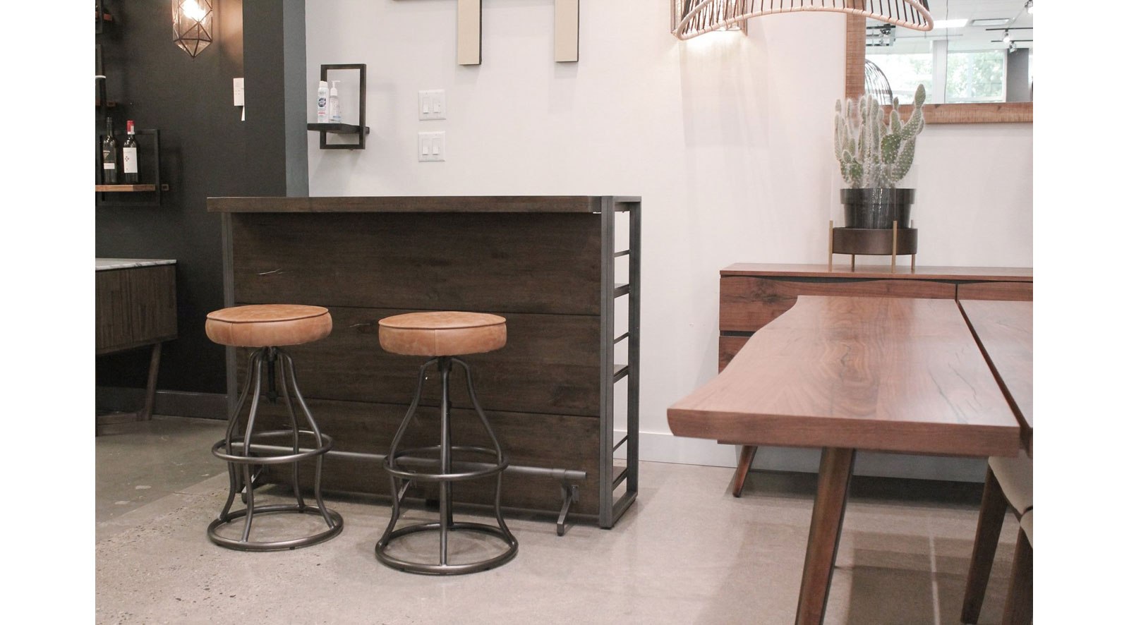 Jazzy Bar Stool - Cognac Leather - Image 3