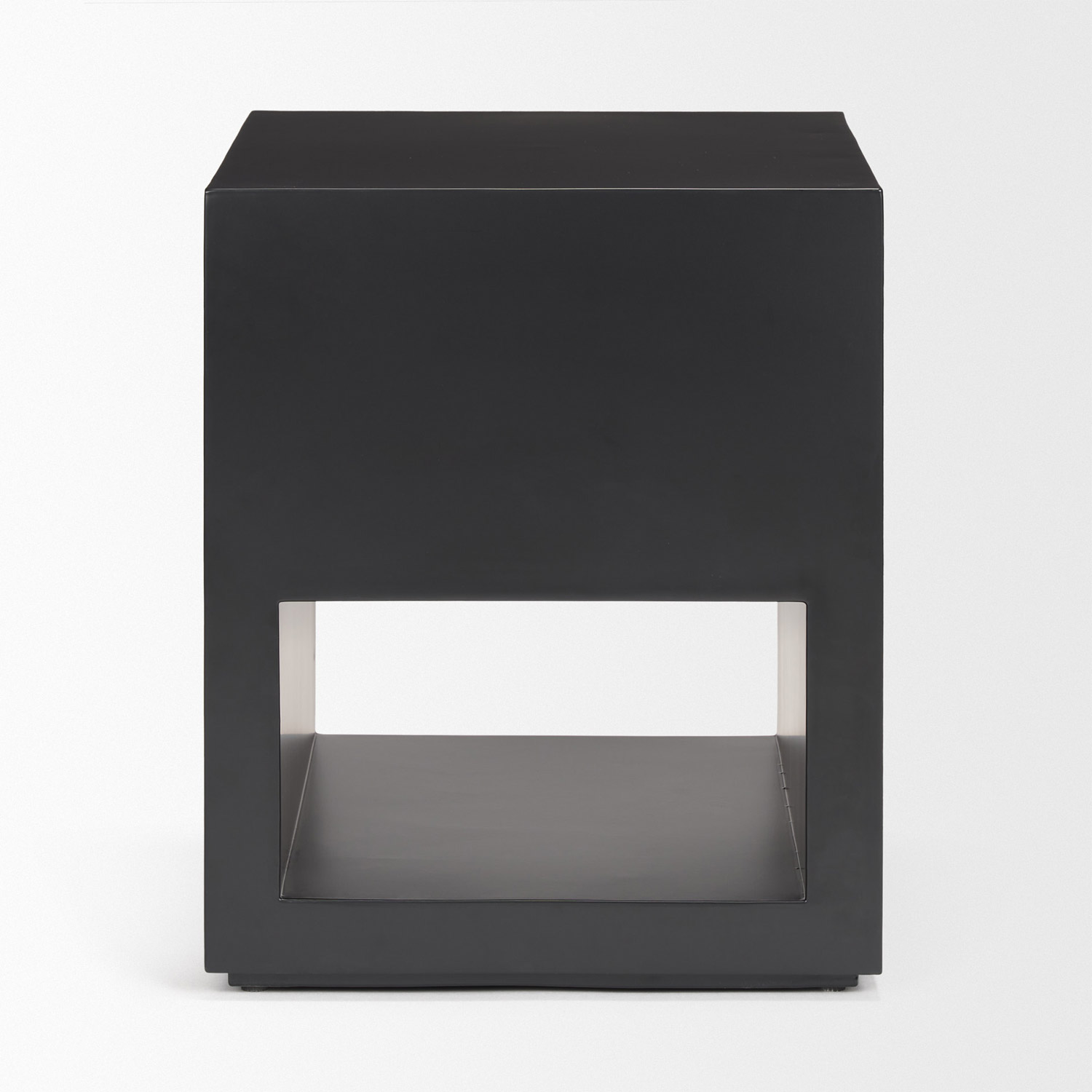 Vondra Side Table - Image 3