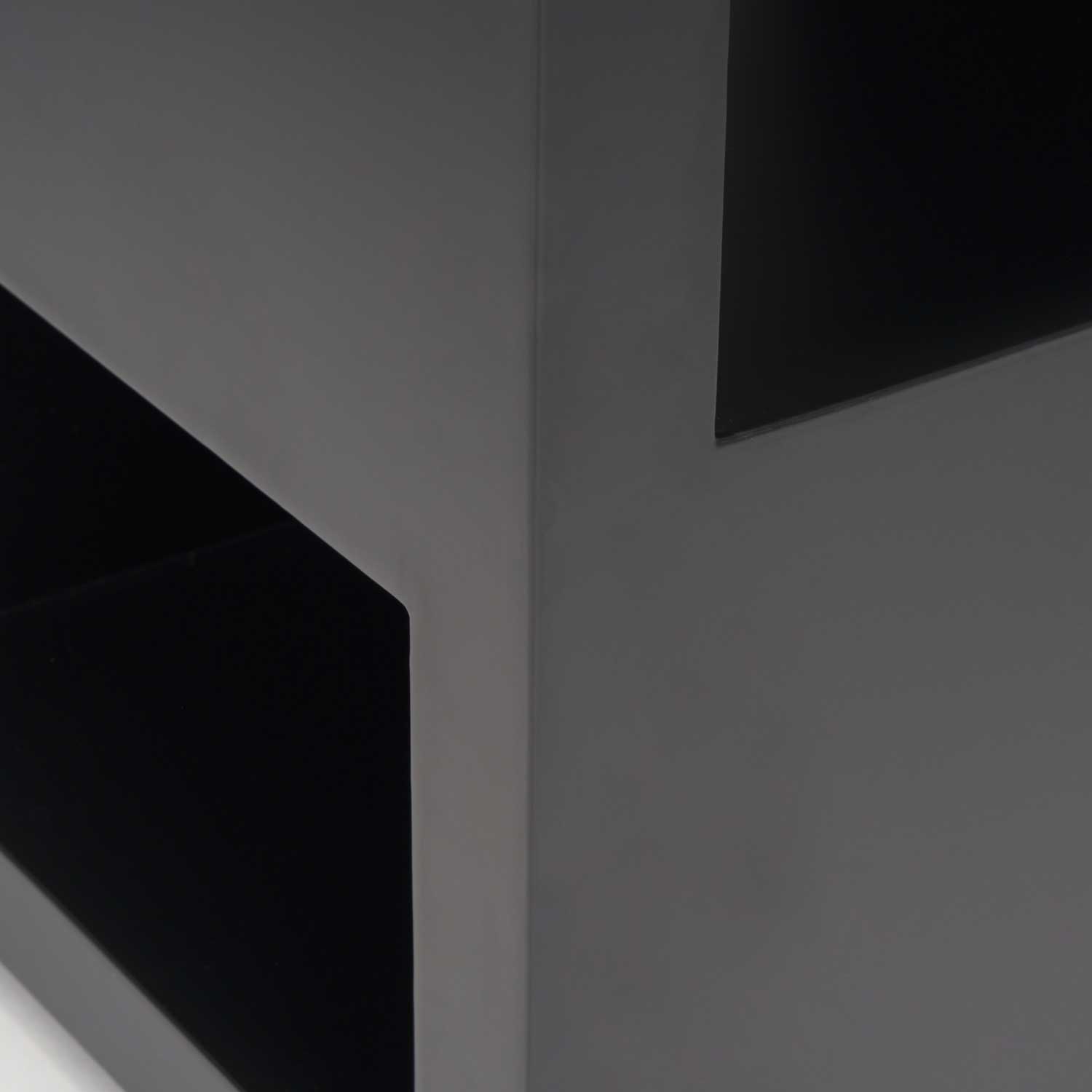 Vondra Side Table - Image 9