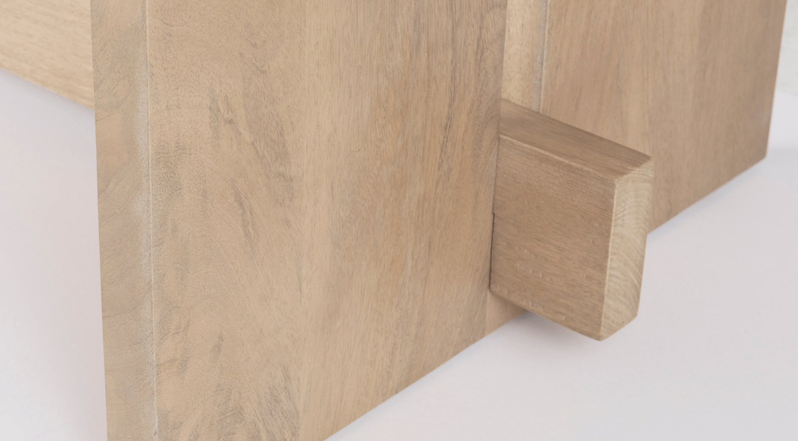 Aida Dining Table - Image 4