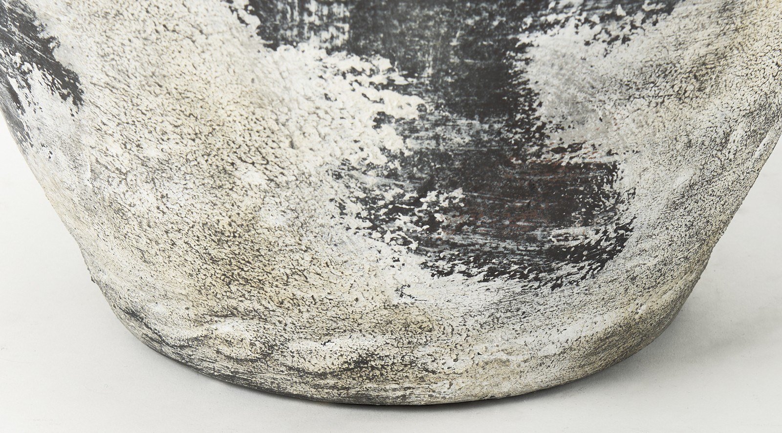 Boscia Floor Vase Short - Image 9
