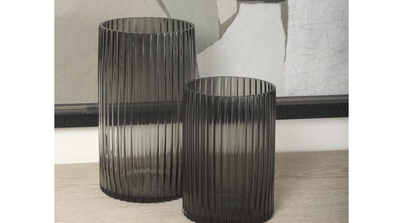 Dawn Black Glass Vase-Short - Image 4