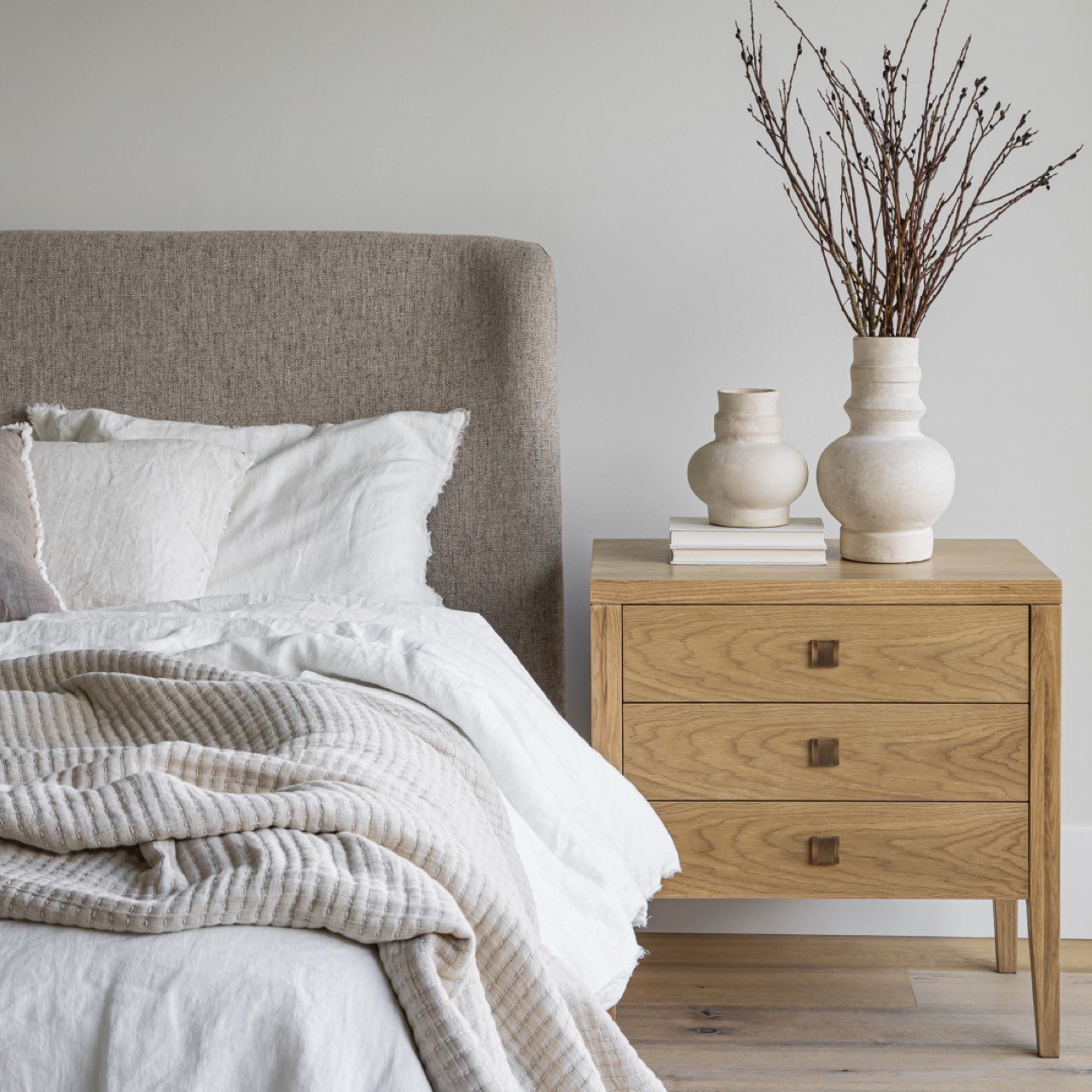 Hara 3 Drawer Dresser - Natural Oak - Image 9