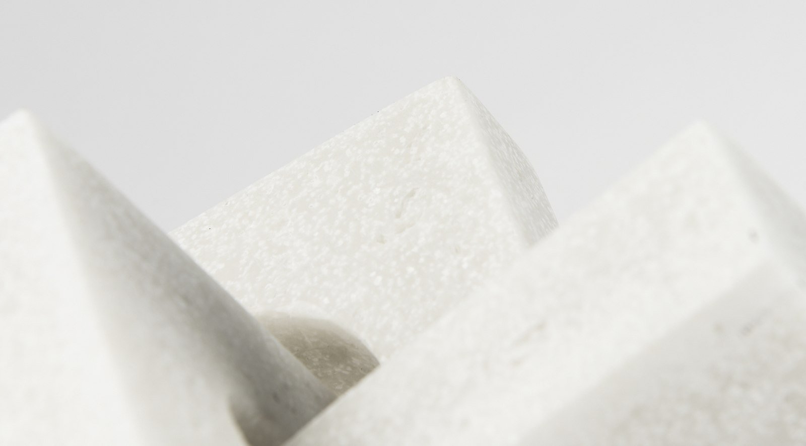 Linx White Object Small - Image 10