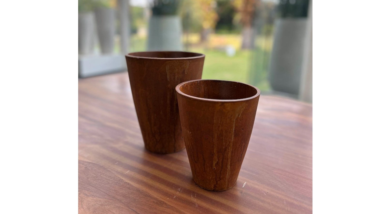 Rustic Medium Vase - Corten - Image 4