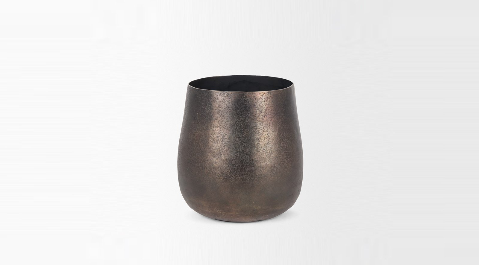 Quade Planter Small - Image 2