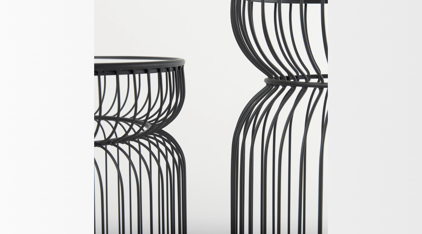 Shani Set of 2 Round, Black Metal Accent Table - Image 8