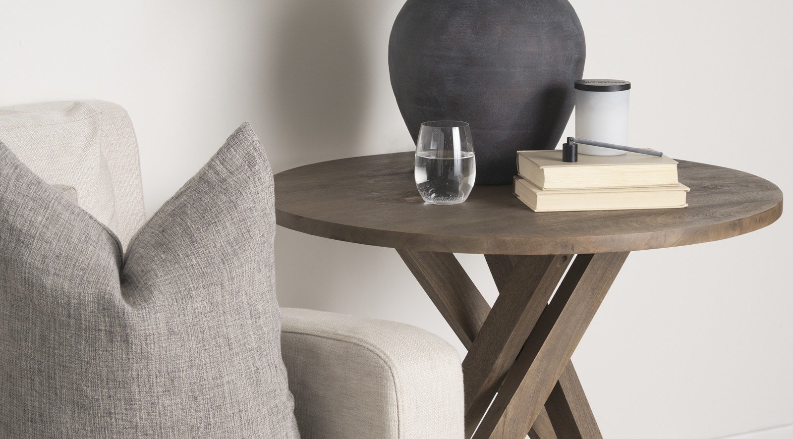 Solana Foyer Table - Image 6