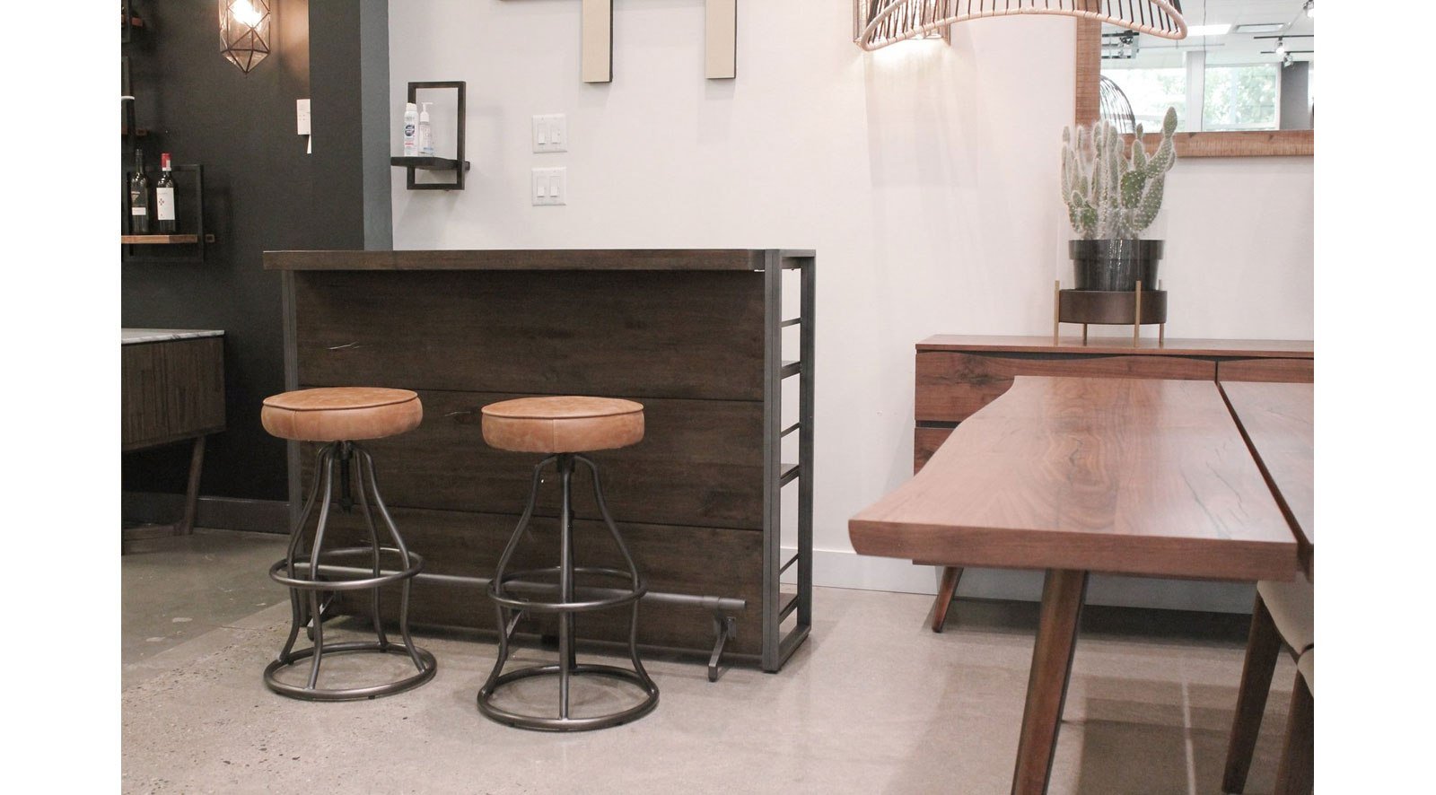 Jazzy Bar Stool - Cognac Leather - Image 3