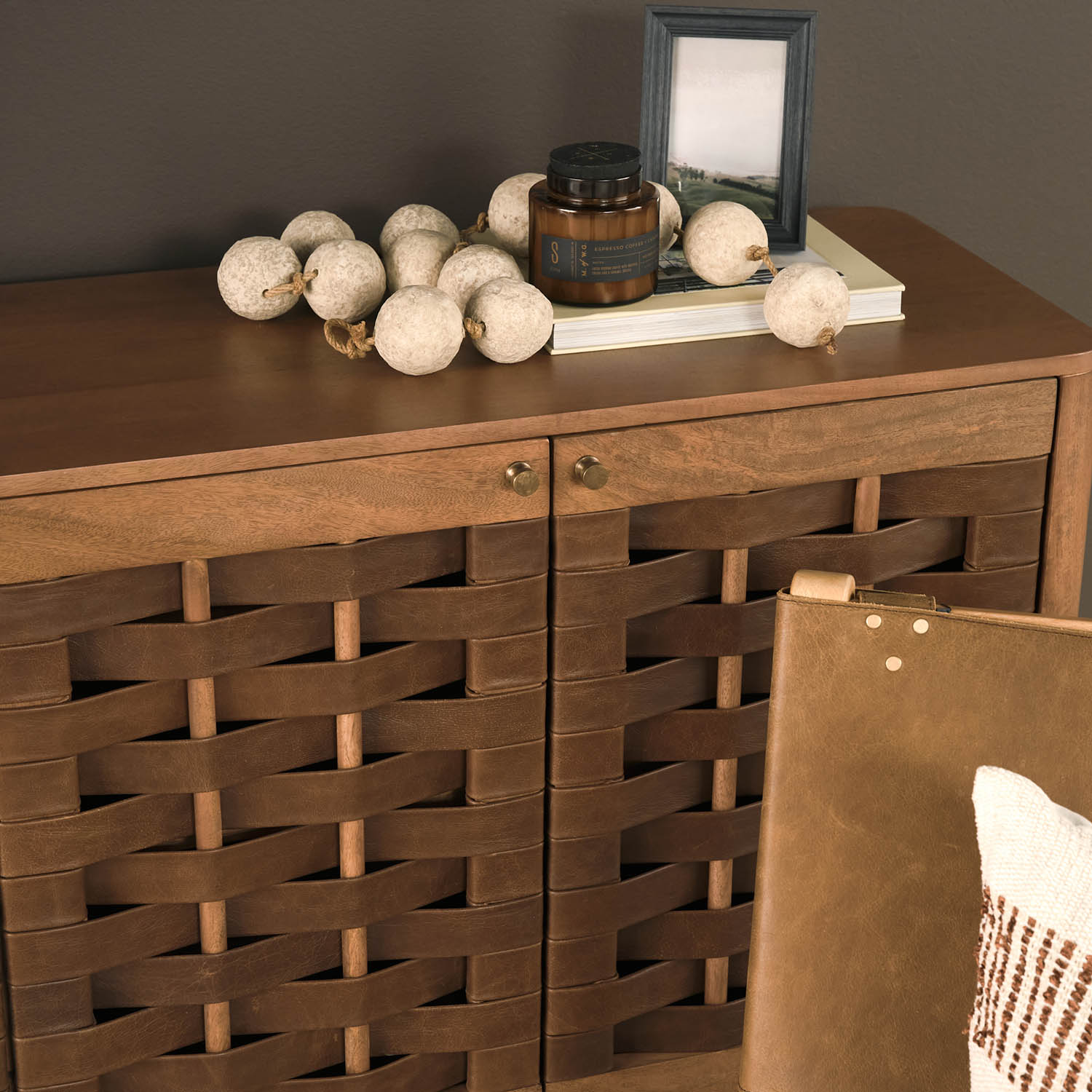 Wexlan Sideboard - Image 15
